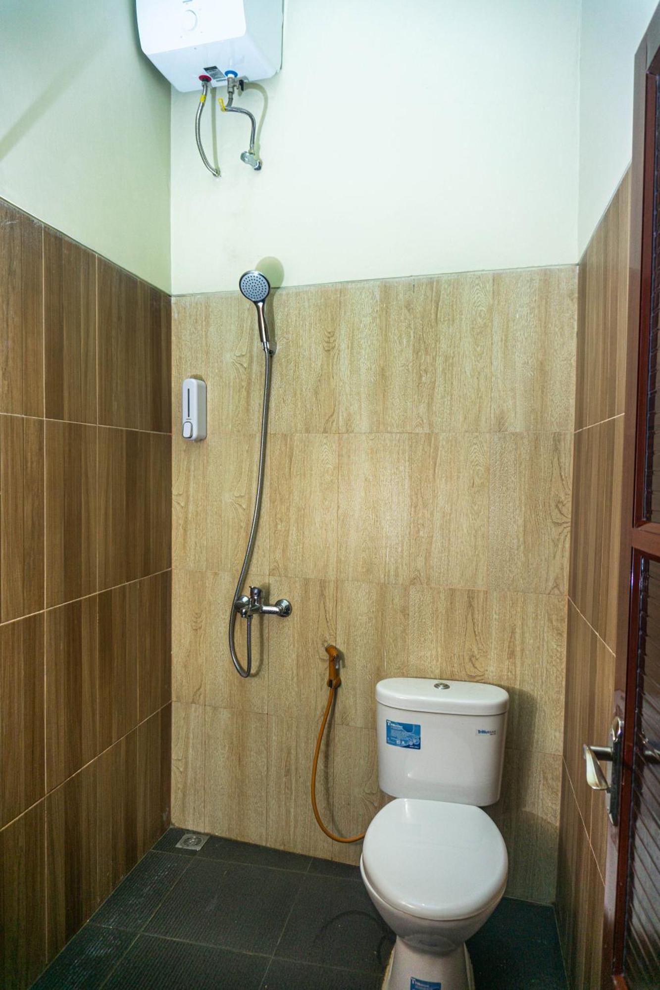 Grand Khalifah Guesthouse Sumbawa Εξωτερικό φωτογραφία