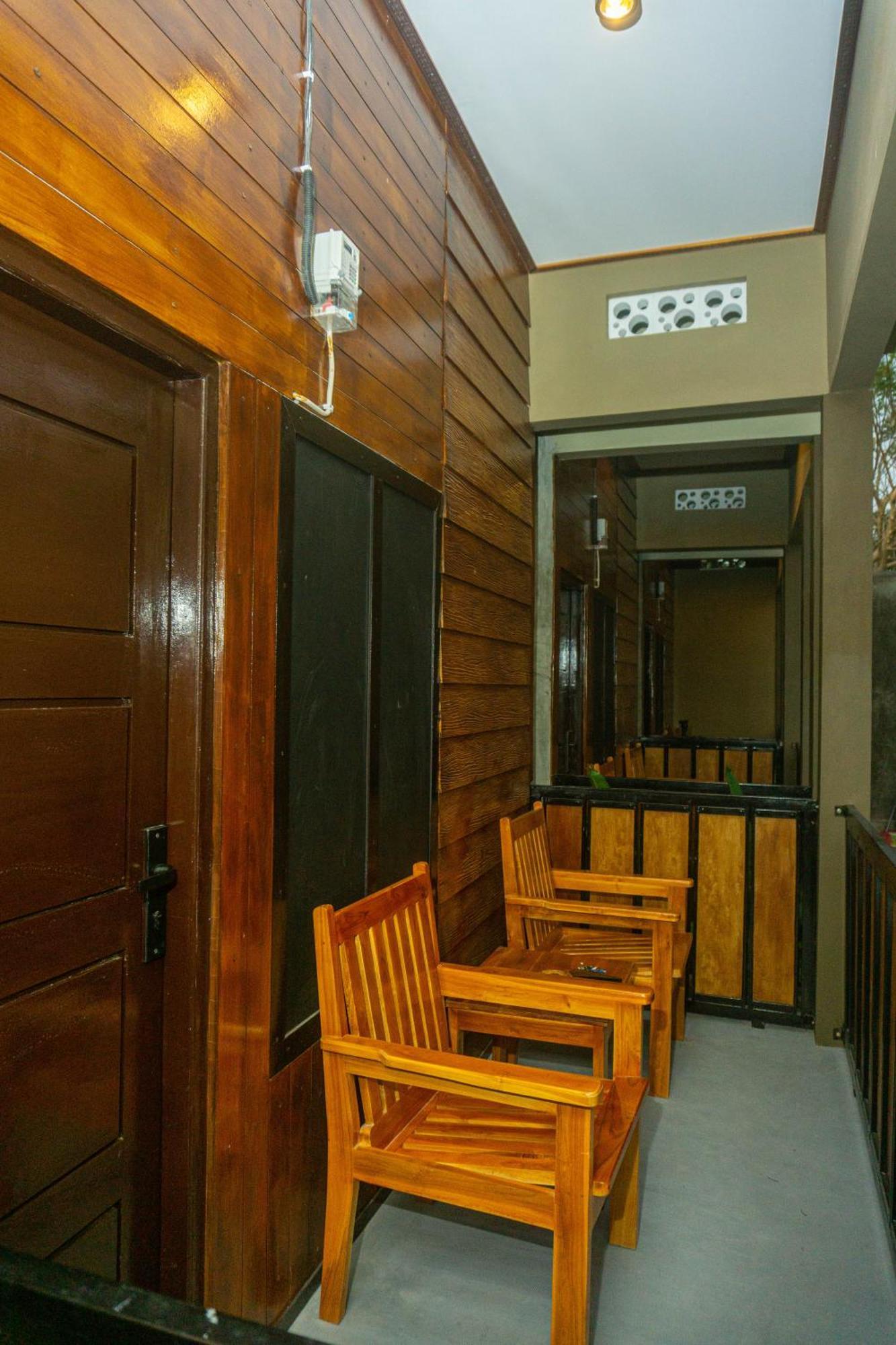 Grand Khalifah Guesthouse Sumbawa Εξωτερικό φωτογραφία