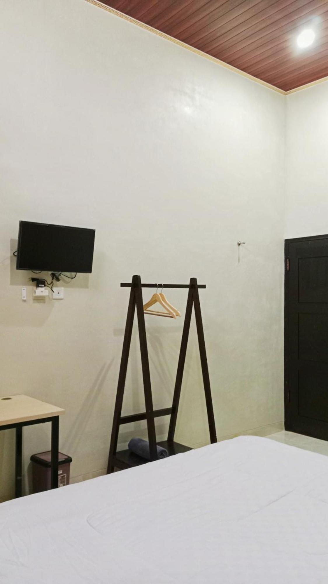 Grand Khalifah Guesthouse Sumbawa Εξωτερικό φωτογραφία